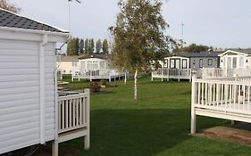 Place2Bee , Caravan , Manor Park , Free Wifi ,6 Berth